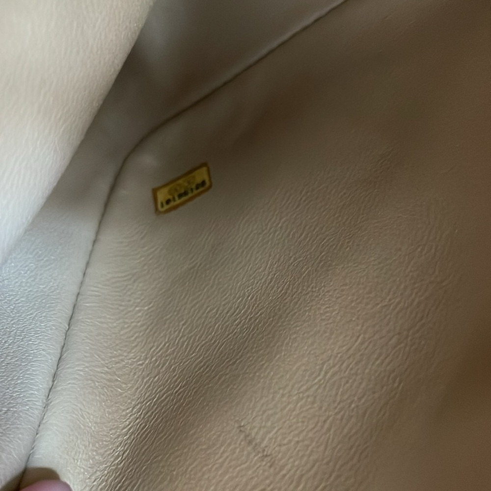 VINTAGE- CHANEL Lambskin Camera Bag - Picture 5 of 13